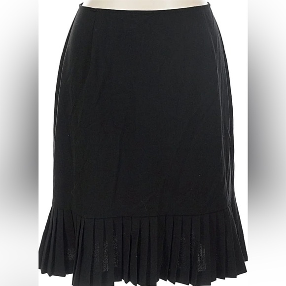 Dresses & Skirts - Elementz Pleated Bottom Skirt sz XL